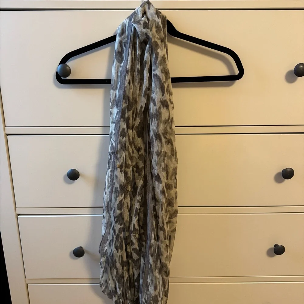 LOFT Infinity Scarf - Picture 2 of 4